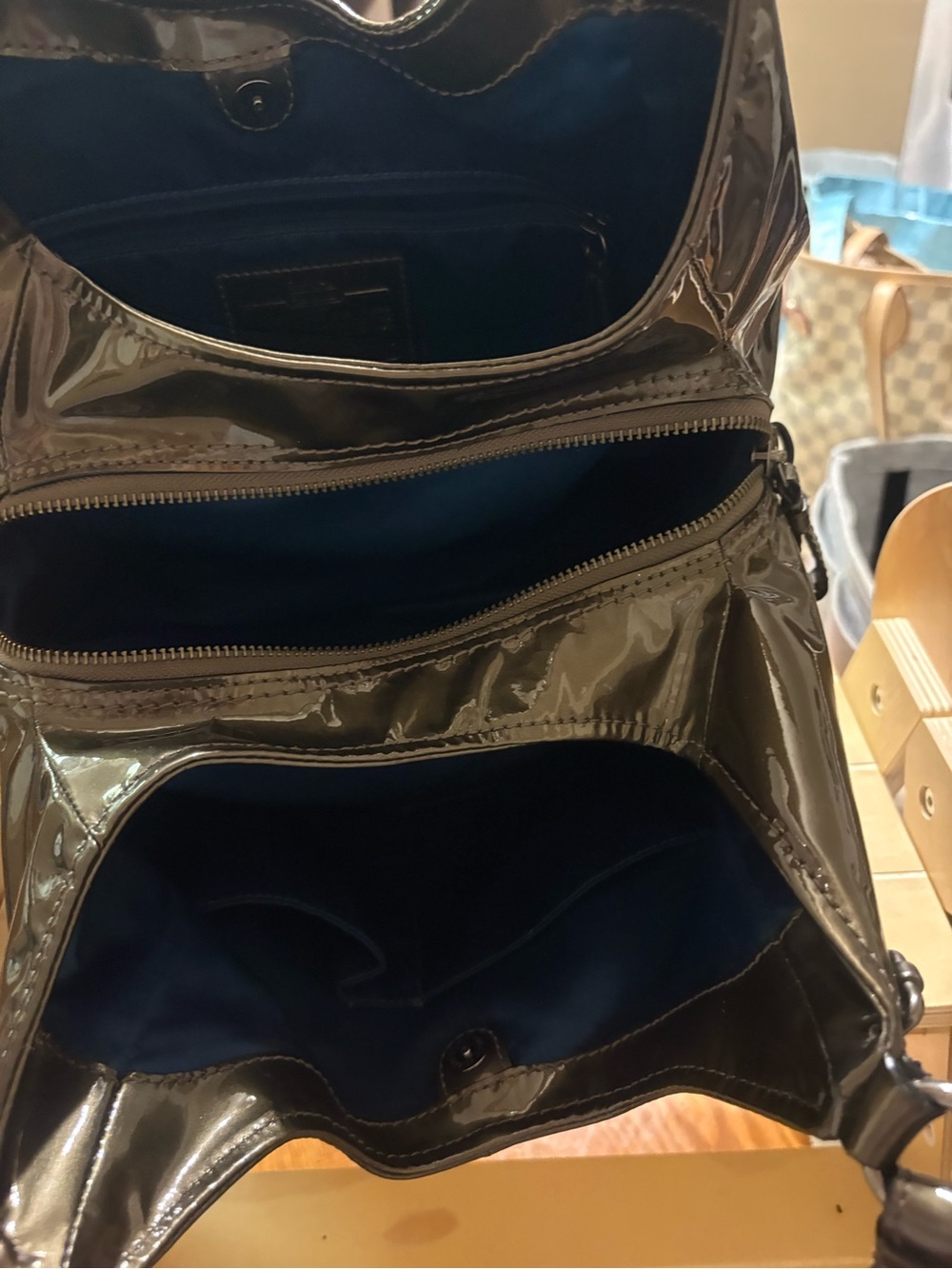 Coach Patent Shoulder Bag in Olive Green - Picture 4 of 8